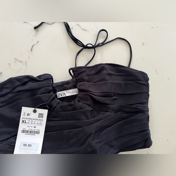 Zara Draped Halter - Picture 4 of 8